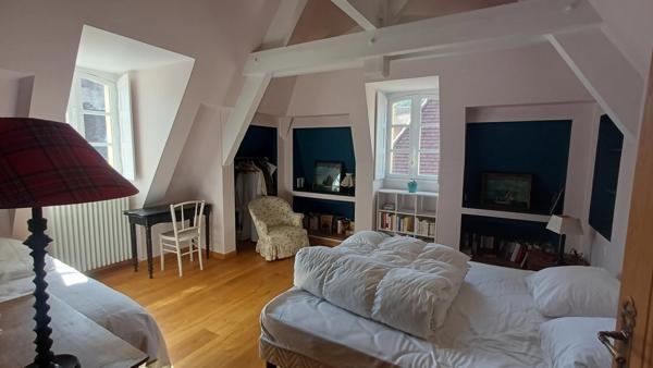 Maison à vendre 6 pièces LE BUGUE (24)