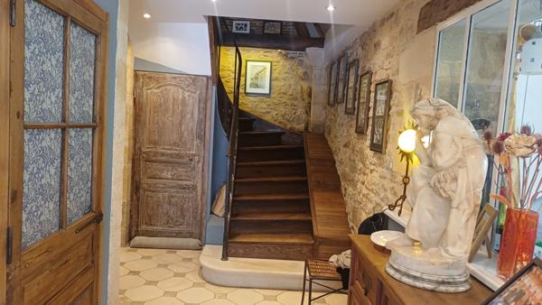 Maison à vendre 6 pièces LE BUGUE (24)