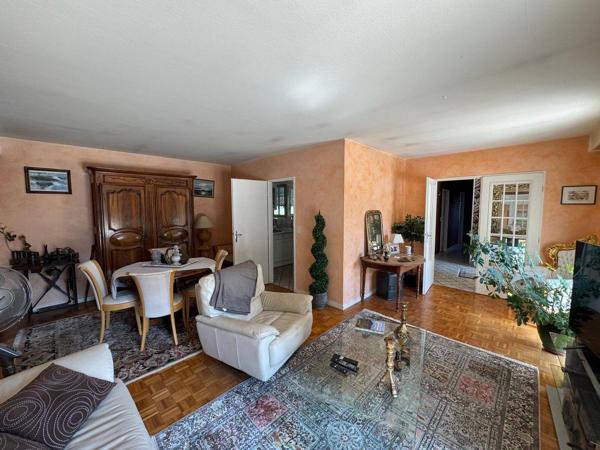 Maison 6 pièces 112m² à vendre à Saint-Denis-lès-Bourg 01000
