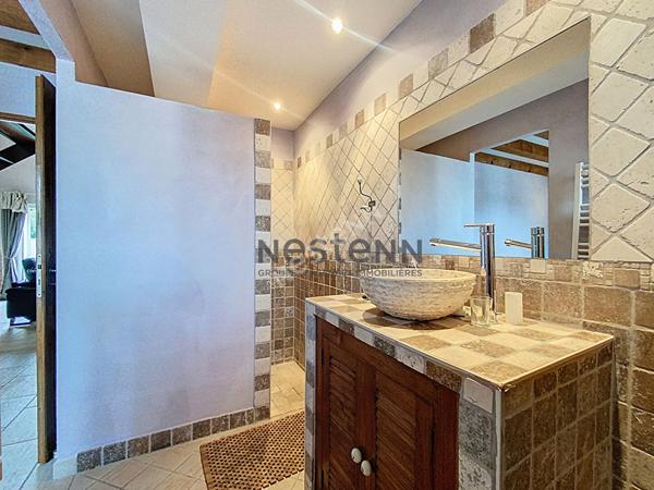 Maison Vacqueyras 6 pièce(s) 143 m2 Terrain - Piscine - Garages