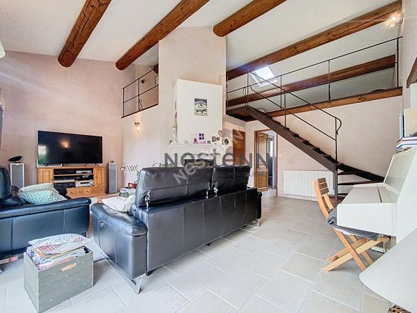 Maison Vacqueyras 6 pièce(s) 143 m2 Terrain - Piscine - Garages