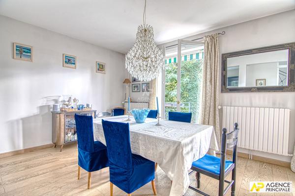 Versailles Butte Montbauron maison 7 pièces 225 m² habitables sur parcelle de 821 m² avec garage 2 voitures €2 349 000 ** - Référence 25865