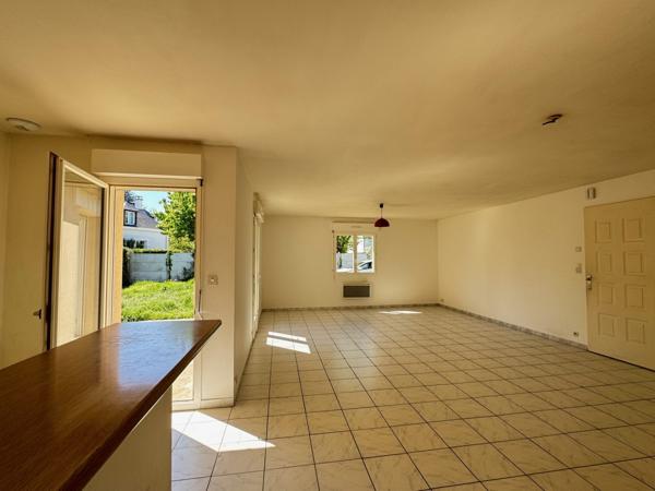 À vendre - Maison individuelle, 4 pièces située à Montlouis-sur-Loire (37270)