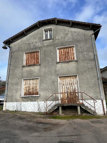 Maison
         5 pièces
        - 79 m² 30 000 € *