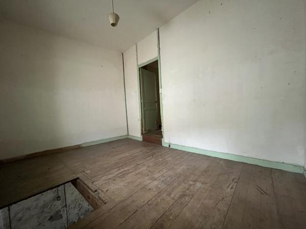 Maison
         5 pièces
        - 79 m² 30 000 € *