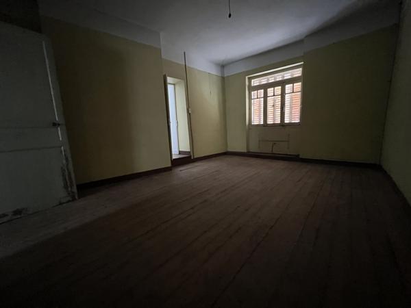 Maison
         5 pièces
        - 79 m² 30 000 € *