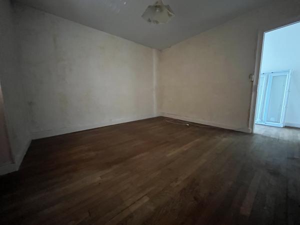 Maison
         5 pièces
        - 79 m² 30 000 € *