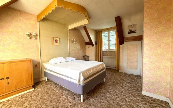 Maison à vendre    6 pièces • 256 m2 Santeny