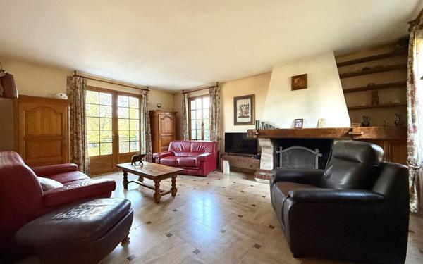 Maison à vendre    6 pièces • 256 m2 Santeny