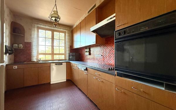 Maison à vendre    6 pièces • 256 m2 Santeny