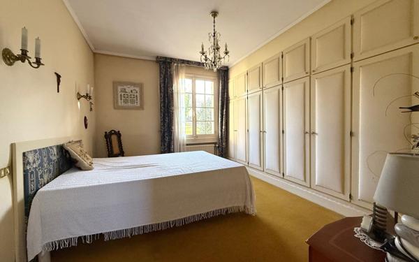 Maison à vendre    6 pièces • 256 m2 Santeny