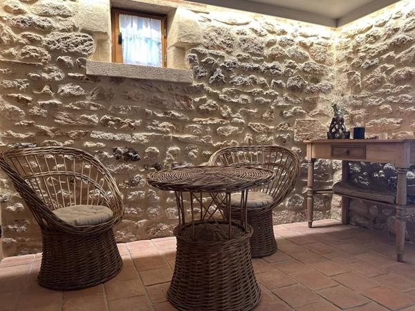 Propriété d’Exception – Domaine Privé de 27 Hectares en Position Dominante – Périgord Noir