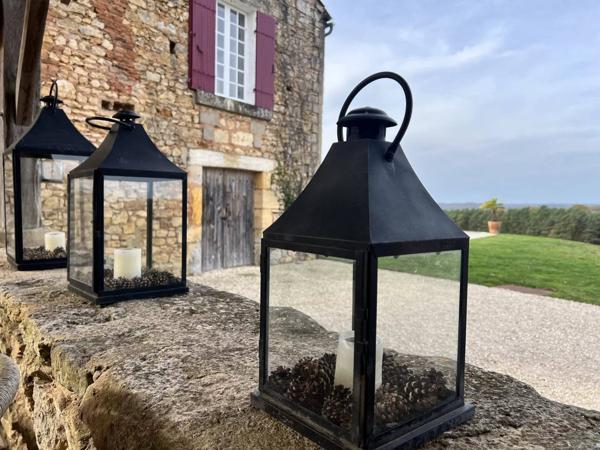 Propriété d’Exception – Domaine Privé de 27 Hectares en Position Dominante – Périgord Noir