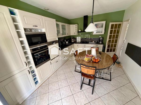 Maison 179m2, 4ch, terrain divisible 1268m2