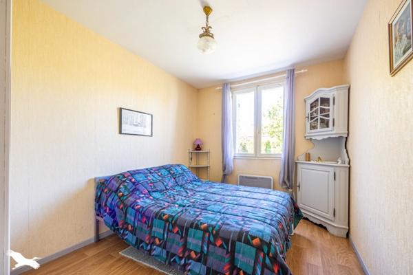 Maison à vendre 215 660 € Chauray 4 p 82 m² DPE D