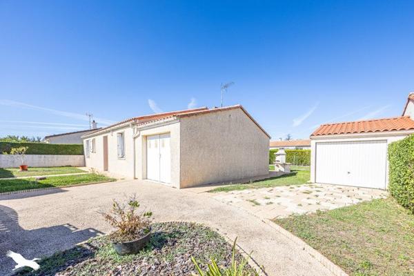 Maison à vendre 215 660 € Chauray 4 p 82 m² DPE D