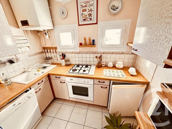 Maison à vendre  5 pièces - 82 m 2   FOURAS  - 17