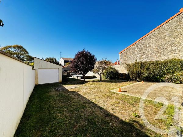 Maison à vendre  5 pièces - 82 m 2   FOURAS  - 17
