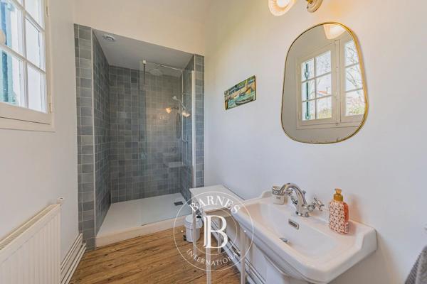 Arcachon, Maison 6 Chambres -  211 m² à vendre