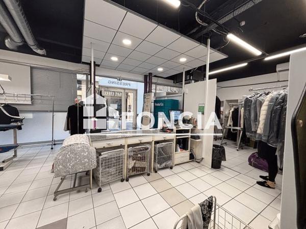 À vendre Local commercial 96 m² - Avignon 84000
