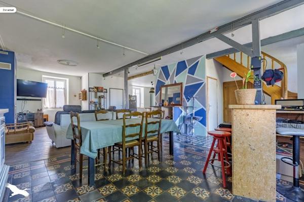 Maison à vendre |  Neuvy-Saint-Sépulchre |  8 pièces | 210 m²