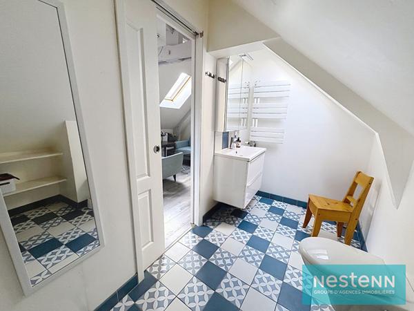 À VENDRE Maison de charme en hyper centre de Lamballe- 6 chambres et un t2 loué investissement