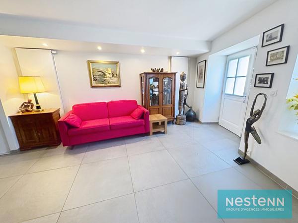 À VENDRE Maison de charme en hyper centre de Lamballe- 6 chambres et un t2 loué investissement