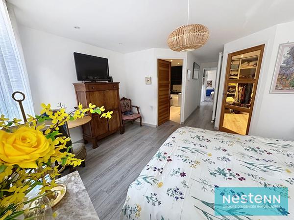 À VENDRE Maison de charme en hyper centre de Lamballe- 6 chambres et un t2 loué investissement