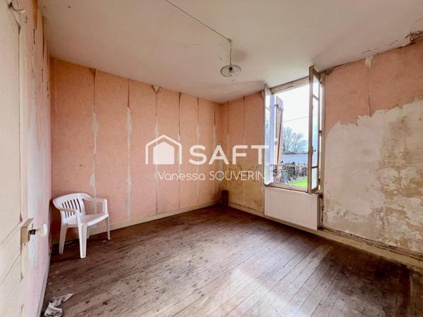 Maison T4 indépendante avec jardin clos à rénover