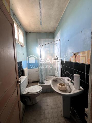 Maison T4 indépendante avec jardin clos à rénover