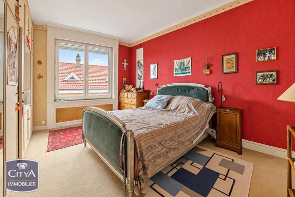 Appartement à vendre 6 pièces 224.9m² Douai (59500)