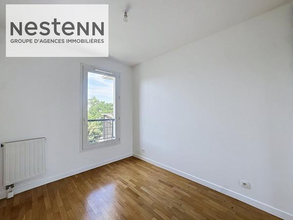 Ermont - Appartement 3 pièces récent avec balcon,2 chambres 2 parkings, proche gare