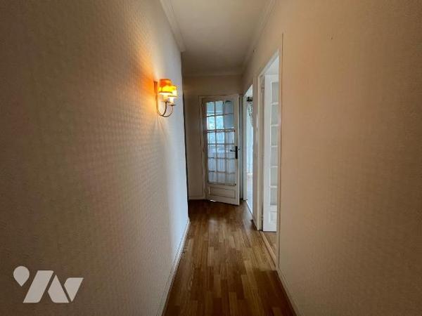 A VENDRE - LA BAULE  - SECTEUR DE GAULLE ET PROXIMITE IMMEDIATE MER - APPARTEMENT T3 AVEC JOLIE...