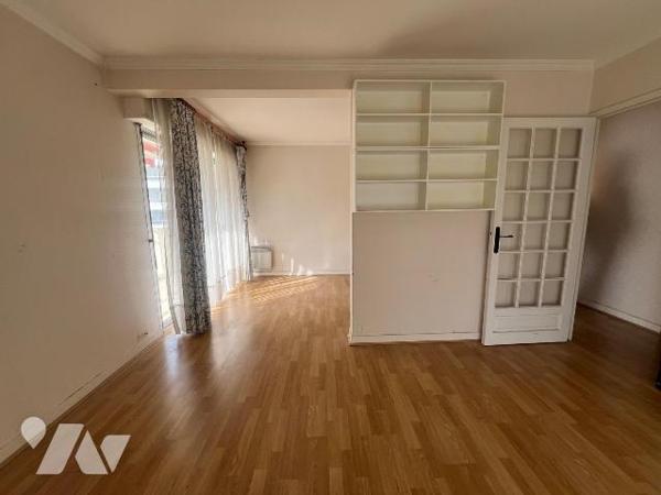 A VENDRE - LA BAULE  - SECTEUR DE GAULLE ET PROXIMITE IMMEDIATE MER - APPARTEMENT T3 AVEC JOLIE...