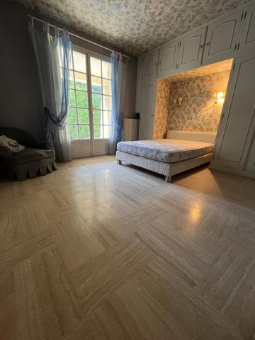 Maison 165m2, Terrain de 1 hectare.