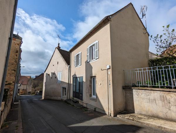 Maison à vendre à Sainte-Sévère-sur-Indre (36160) - Indre