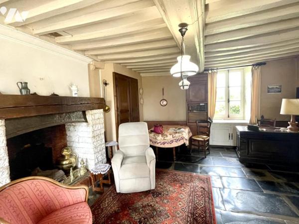 Authentique corps de ferme en pierre à rénover – À seulement 10 minutes de Bayeux