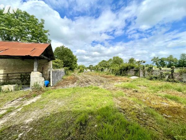 Authentique corps de ferme en pierre à rénover – À seulement 10 minutes de Bayeux