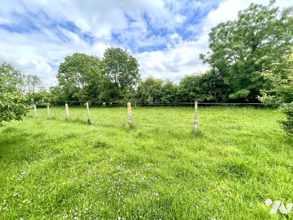 Authentique corps de ferme en pierre à rénover – À seulement 10 minutes de Bayeux