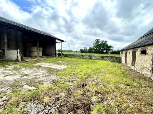 Authentique corps de ferme en pierre à rénover – À seulement 10 minutes de Bayeux