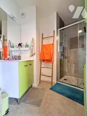 Couëron, appartement de Type 2 de 44 m2 dans une résidence récente.