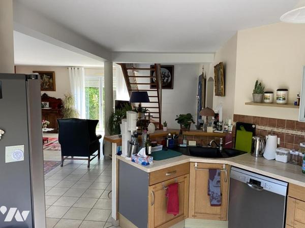 belle maison familiale de 4 chambres (possibilité 5)