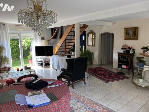 belle maison familiale de 4 chambres (possibilité 5)
