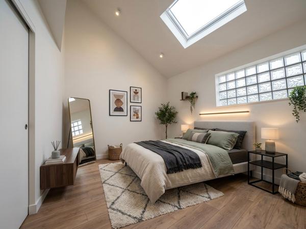 A vendre - Maison 2 chambres de 65 m² entièrement rénovée avec cour "Angers Mirabeau / Parc du Pin"