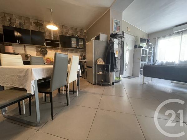 Maison à vendre  3 pièces - 81,75 m 2   MARSEILLE  - 13014