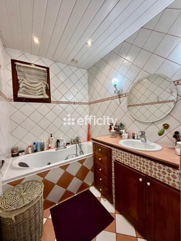 Maison 7 pièces - 130 m² Exclusivité efficity