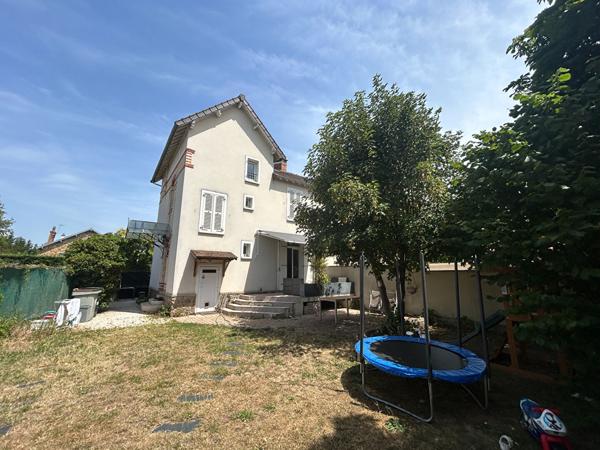 Maison Maisons-laffitte - 4 CHAMBRES Loyer 3 150 €/mois **  - Référence  4743