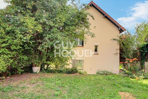 EN EXCLUSIVITE MAISON CHAVILLE  RIVE DROITE