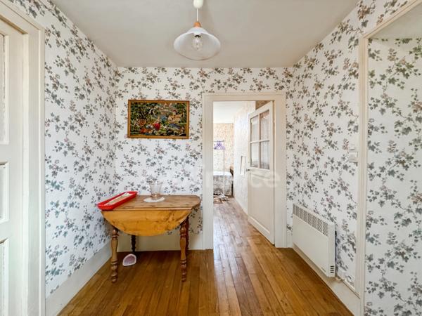 Maison de village avec dépendances - 3 pièces - à CHATILLON EN BAZOIS (58)