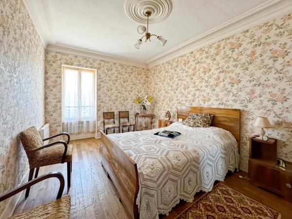 Maison de village avec dépendances - 3 pièces - à CHATILLON EN BAZOIS (58)